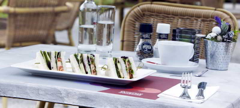 Campanile Hotel & Restaurant Rotterdam Oost Bagian luar foto